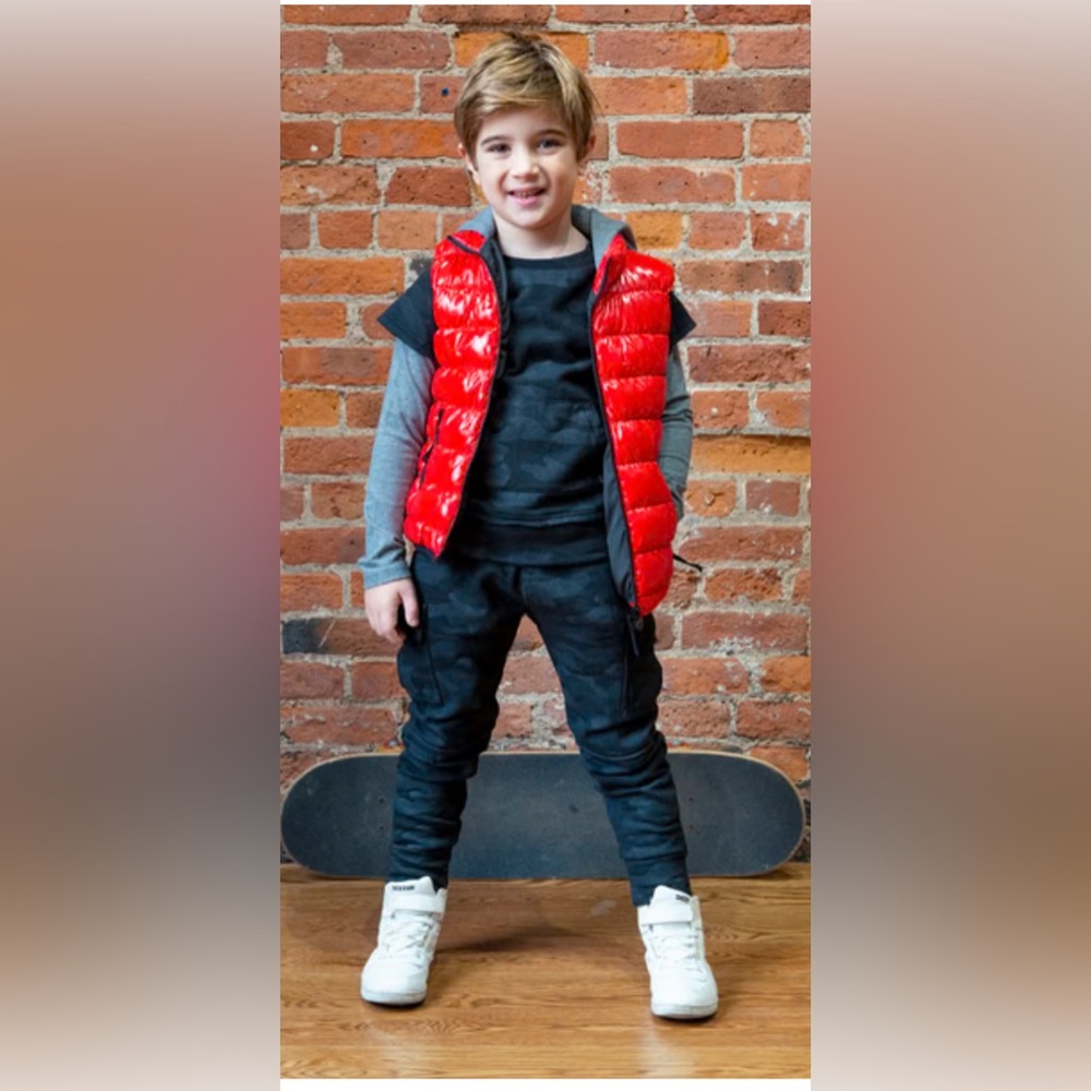 Appaman Apex Kids Puffer Vest with hood in Red. Brand NEW With tags. Ship fast! - Picture 2 of 9